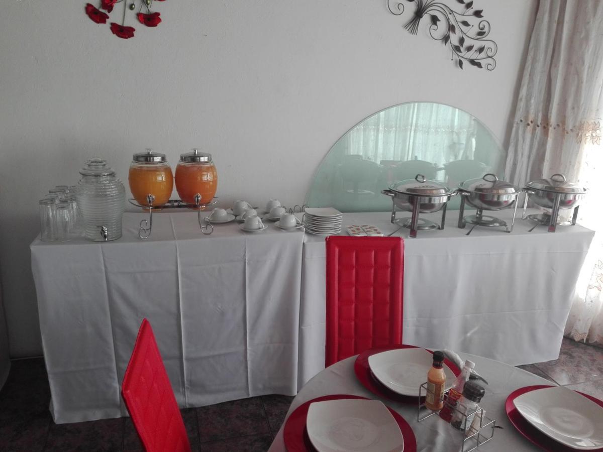 Joezebel Guesthouse Mogwase Ngoại thất bức ảnh